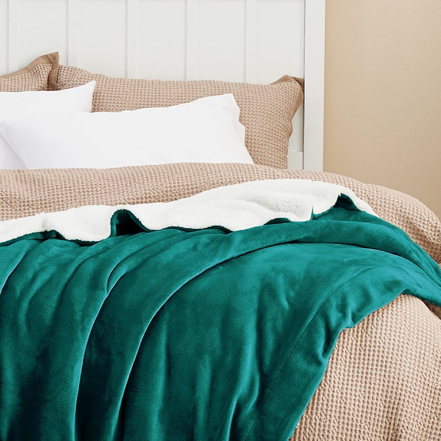 GentleSoft Sherpa Fleece Throw Blanket Twin Size for Couch - Thick and Warm Throw for Women and Men, Soft Fuzzy Plush Blanke for Winter, Grey, 60x80 Inches