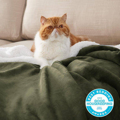 GentleSoft Sherpa Fleece Throw Blanket Twin Size for Couch - Thick and Warm Throw for Women and Men, Soft Fuzzy Plush Blanke for Winter, Grey, 60x80 Inches