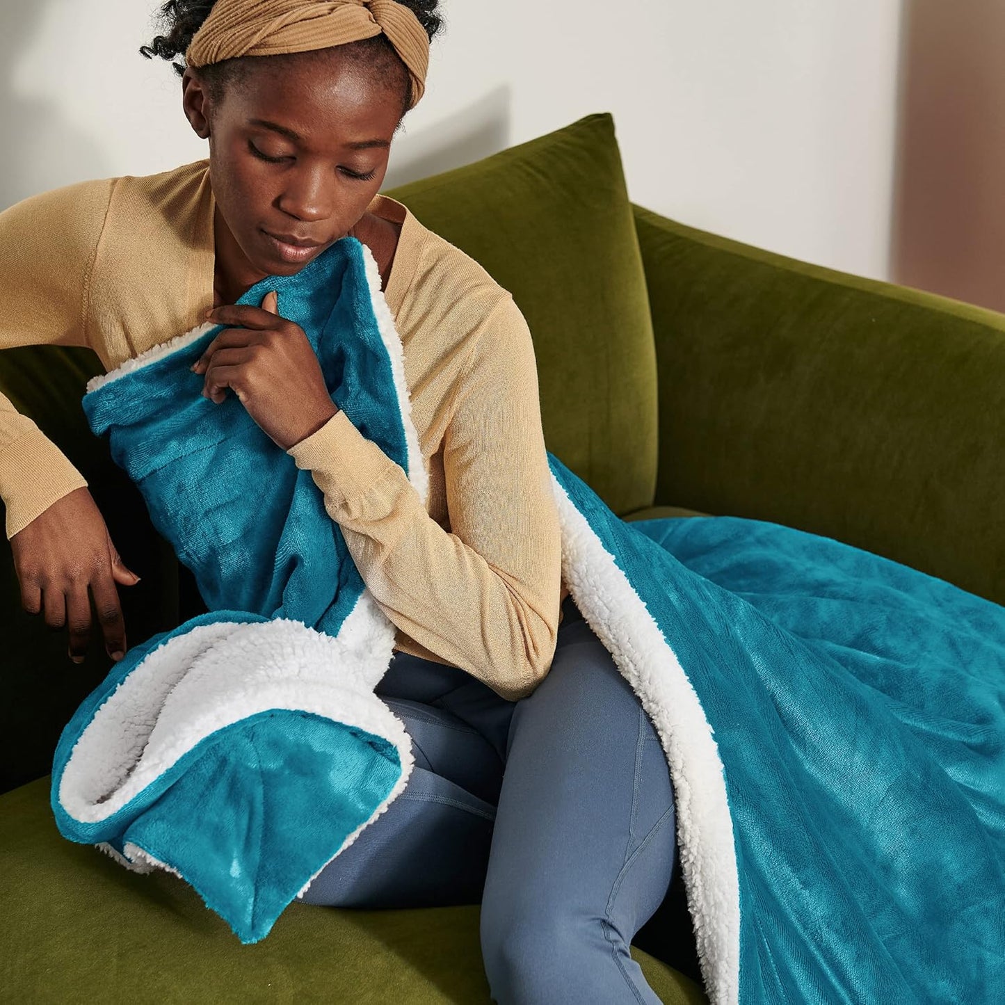 GentleSoft Sherpa Fleece Throw Blanket Twin Size for Couch - Thick and Warm Throw for Women and Men, Soft Fuzzy Plush Blanke for Winter, Grey, 60x80 Inches